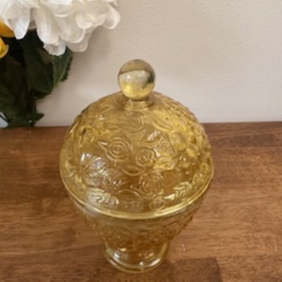 Avon Yellow Glass Pedestal Candy Dish‎ Rose Pattern Textured Jar Vintage Decor - Picture 3 of 6